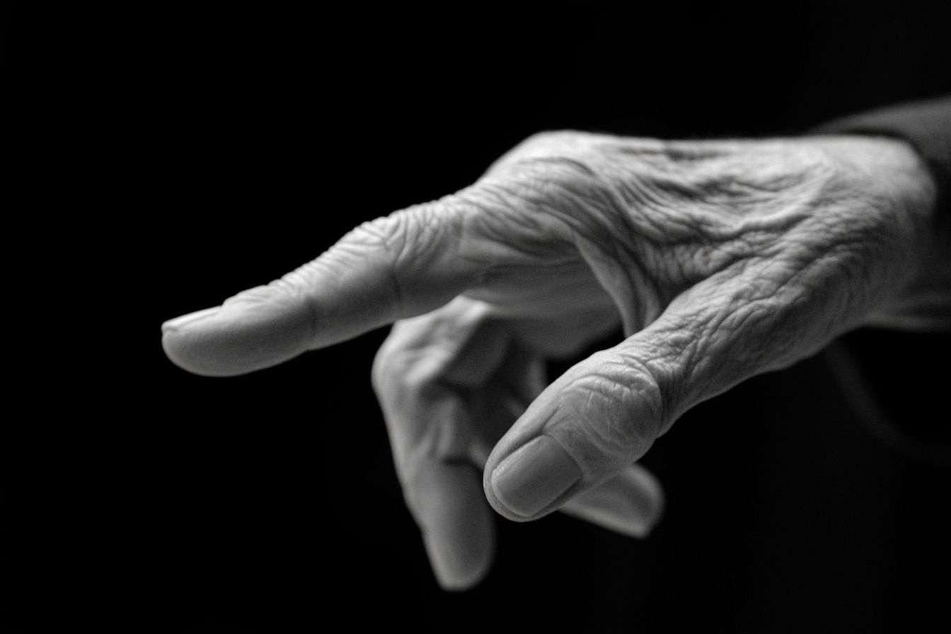Doigts en mouvement au ralenti