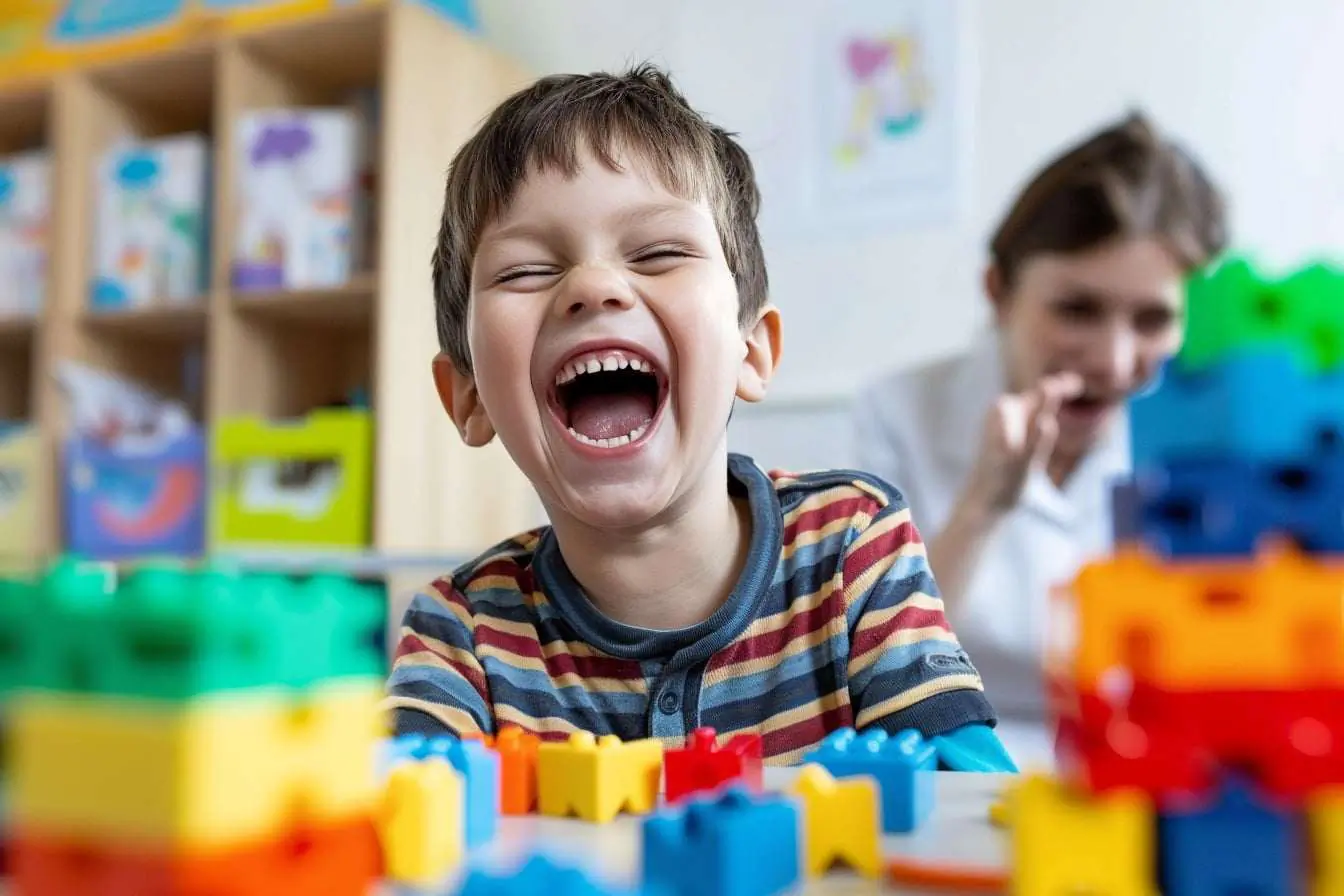 Enfant rire